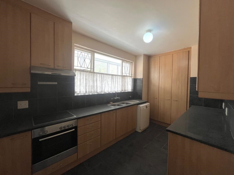 To Let 2 Bedroom Property for Rent in Muizenberg Western Cape